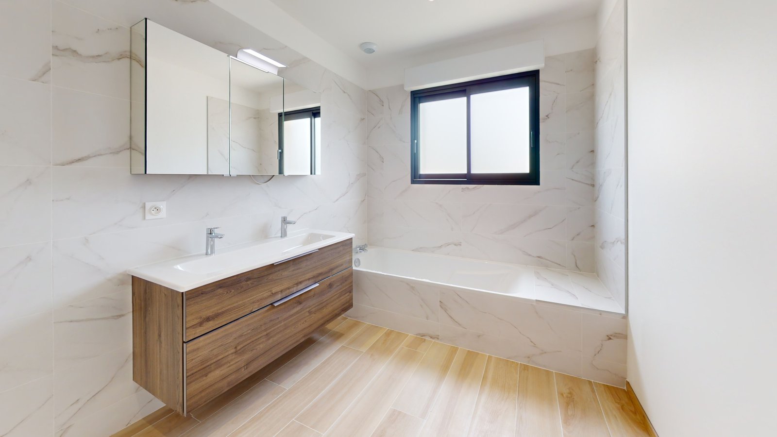 photo_18d96ad709297bcfa71094a009c954ef