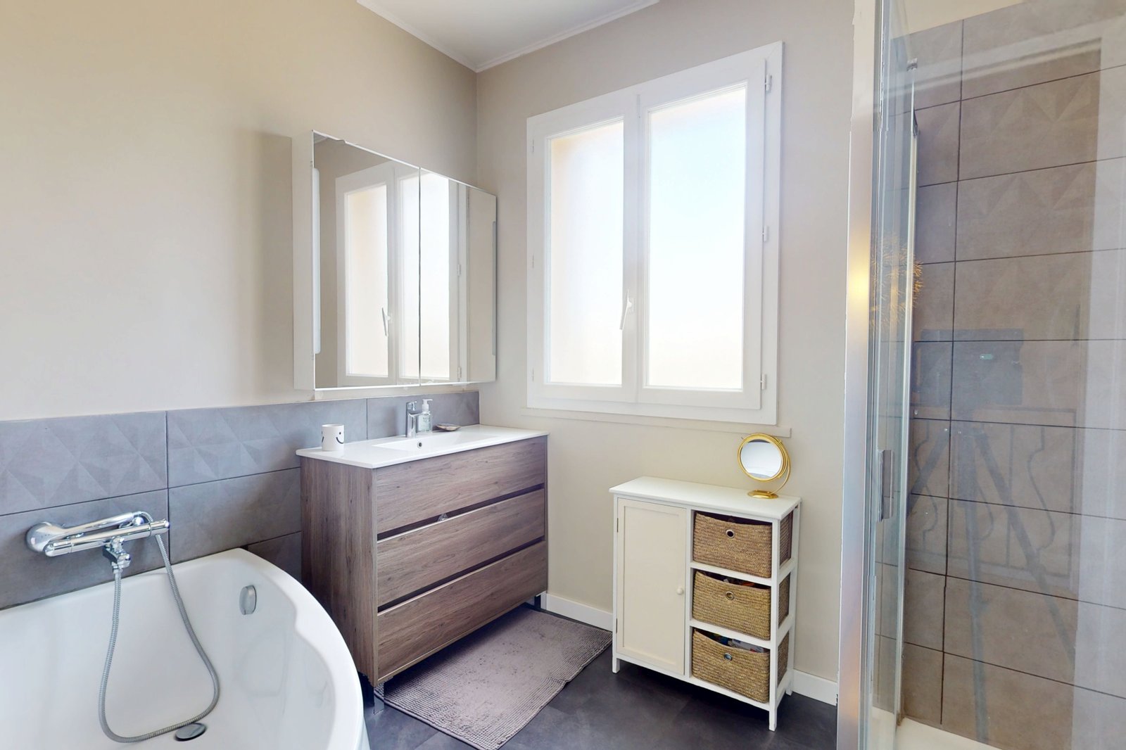 photo_898797b45abd465cf1ab855940ce6f55