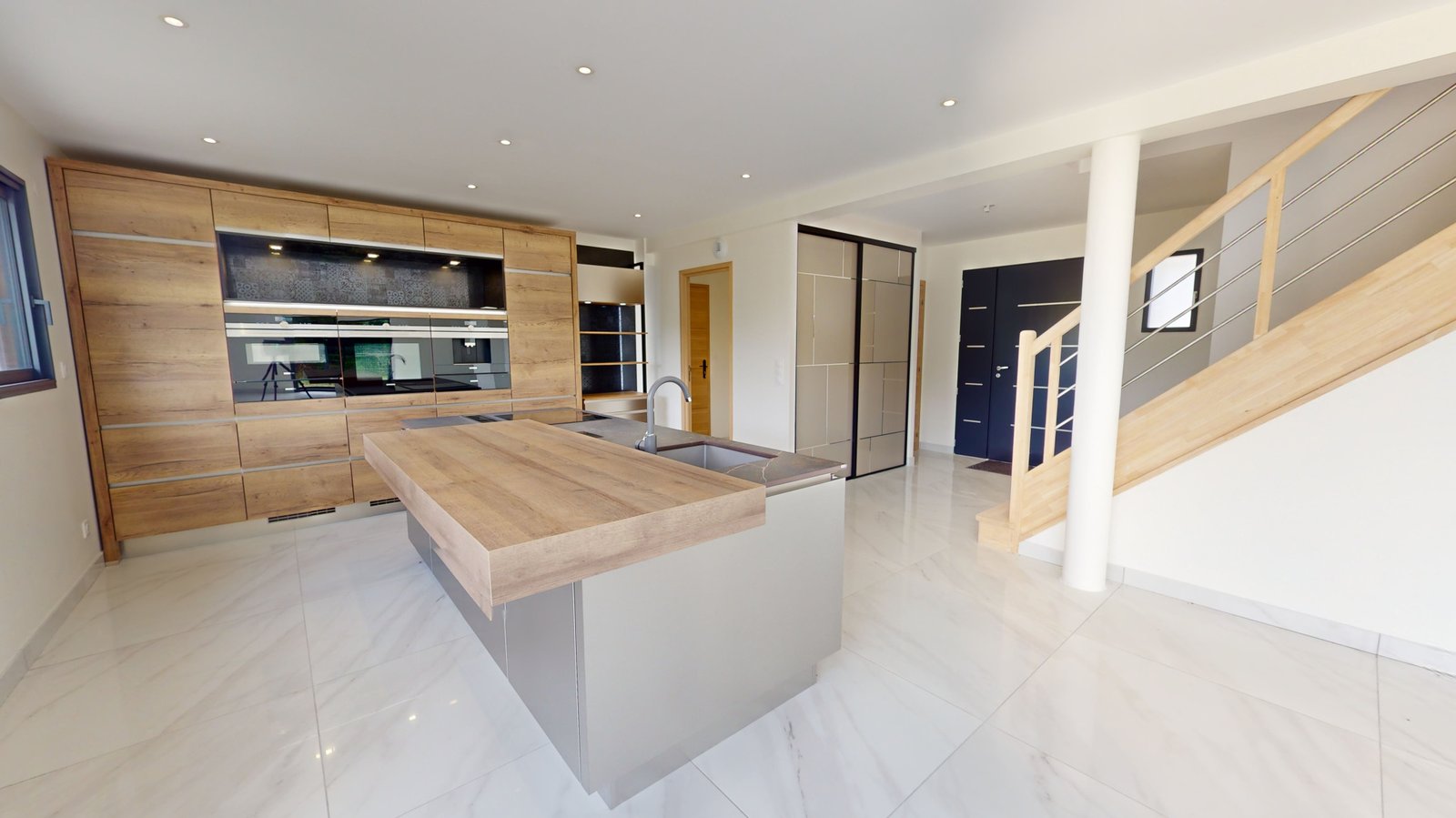 photo_d171eacec2bbc47e7b8896b5d03532bf