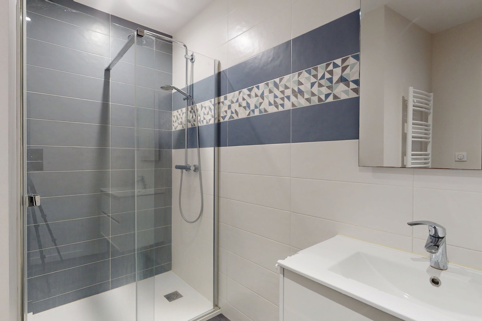 photo_60c92baf95d506f4af719d5406e1f54c