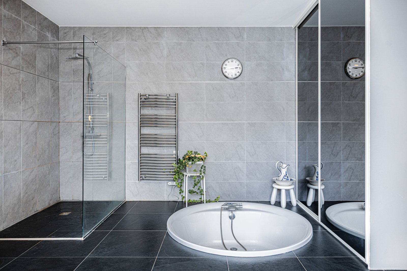 photo_c806049cbfa9d0e7d633ba6840360d71