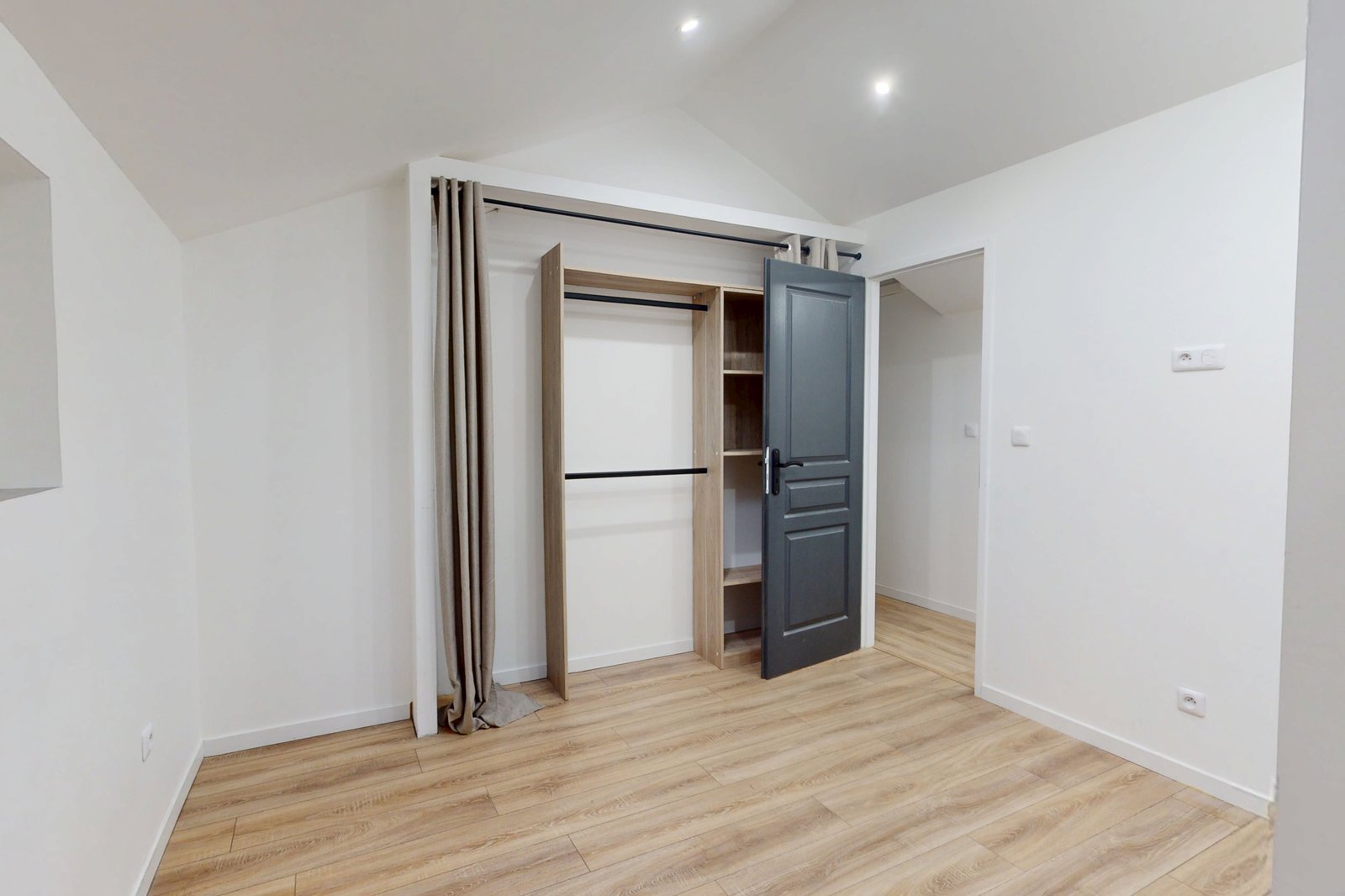 photo_e5c74a4f8d209180b6f01e42acf8f74f