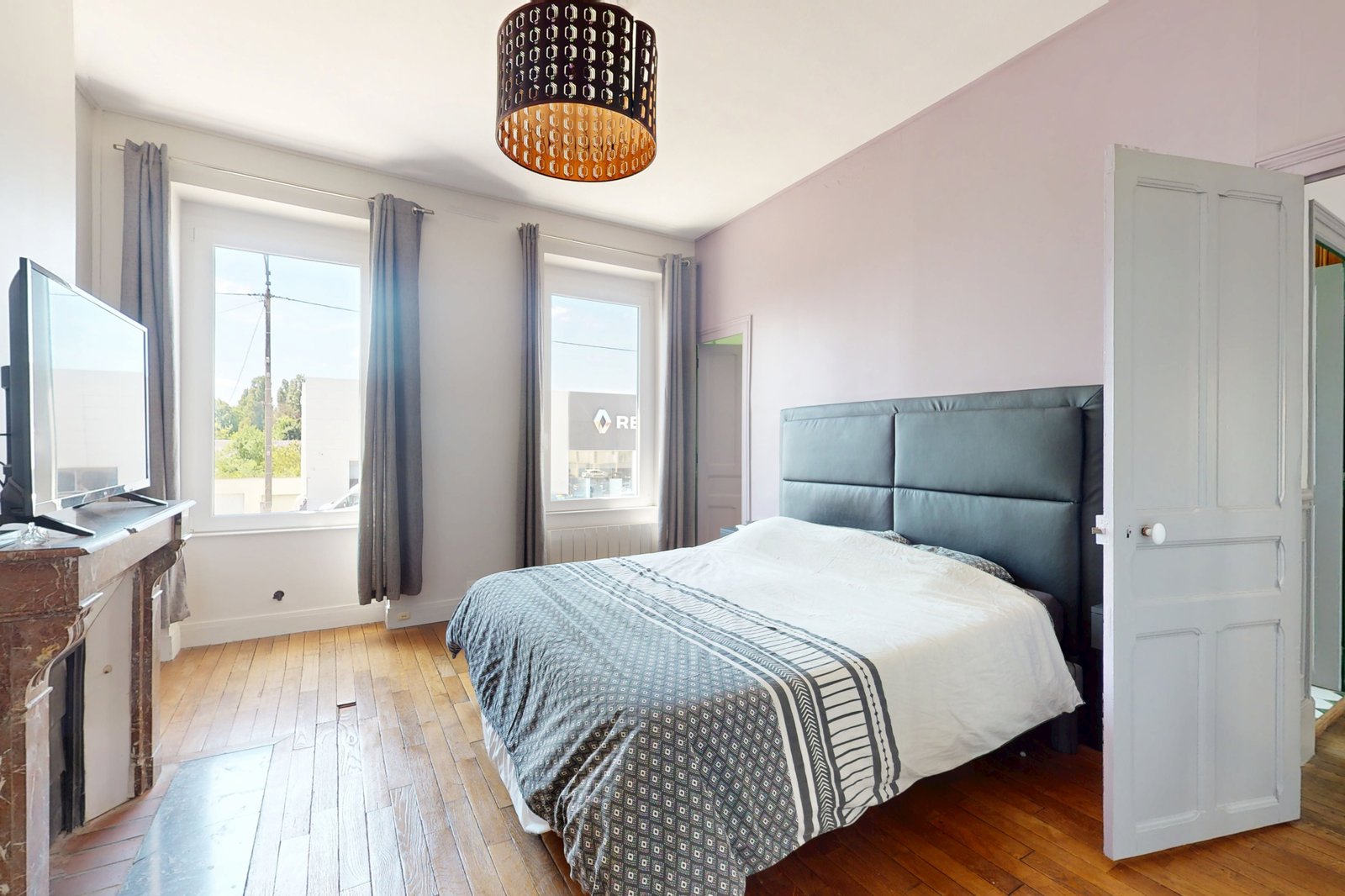 photo_0425bae21773d04517657dfe94c705a3