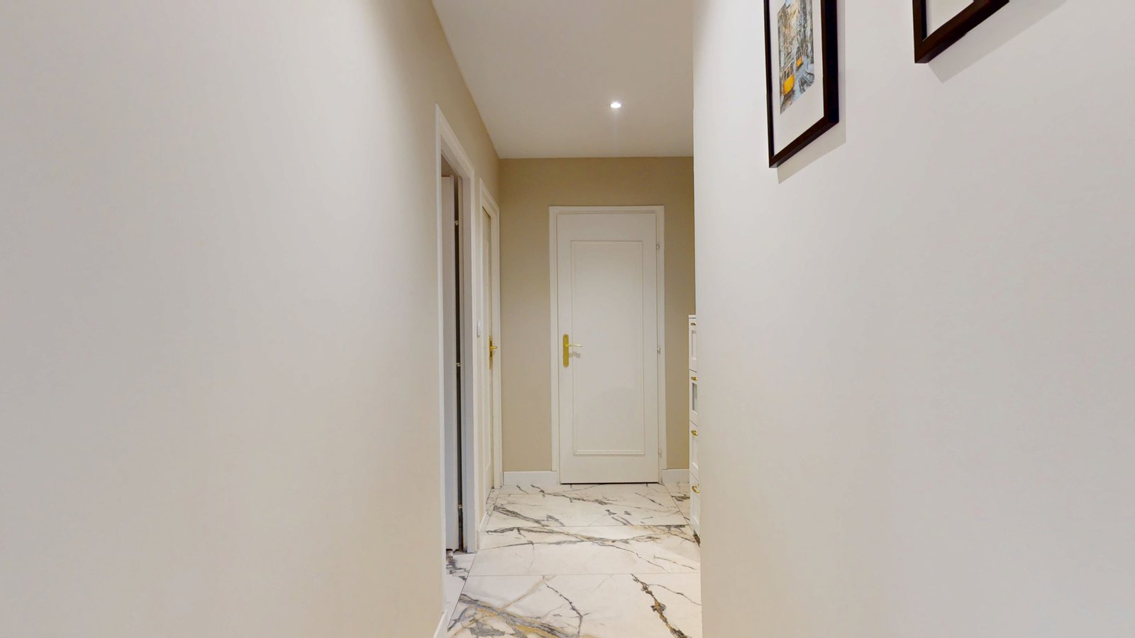 photo_2087630ec6a714e29ad741c6e2be1068