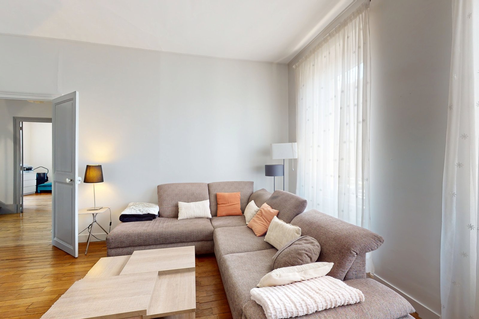 photo_2520b02a8a82a35f69c7f6c6ff3fc012