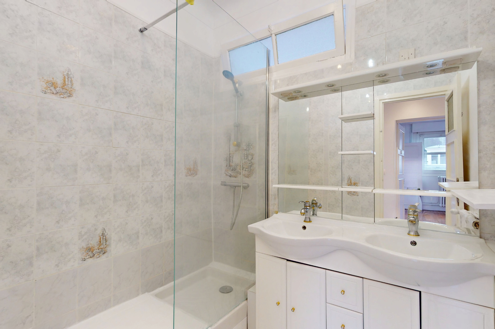 photo_0793f17672b54c605f031f75a5e2c2d4