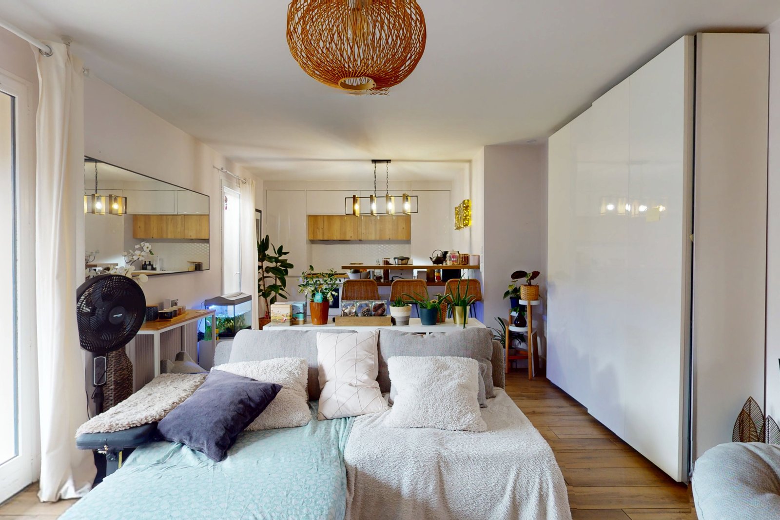 photo_63c8a1c1039b323a59e15133c9e8400d