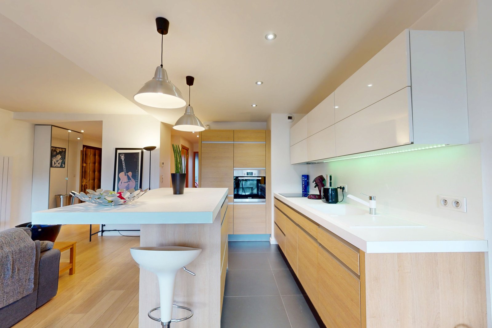 photo_9a10e76d446aee2f8817318915390d4a